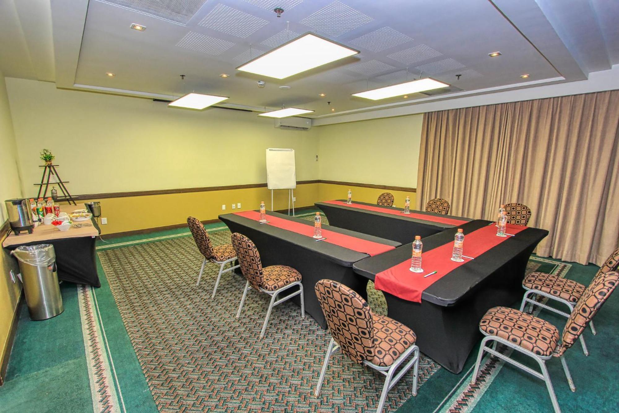 Holiday Inn Leon By Ihg Dış mekan fotoğraf